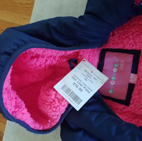 SOLD-Snowsuit - Picture 4 of 4